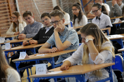 Zukowo. Gimnazjum nr 2. Drugi dzien egzaminu gimnazjalnego,...