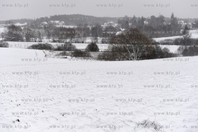 Zima w Sulminie na Kaszubach gmina Źukowo. Pierwszy...