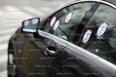 Sopot. Ul. Armii Krajowej. Na zle zaparkowane auto...