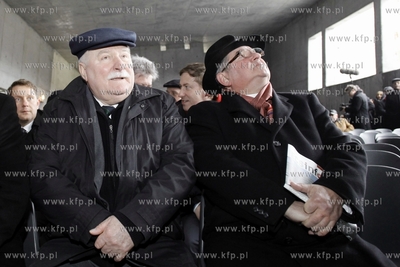 Gdansk. Uroczystość zawieszenia wiechy na budowanym...