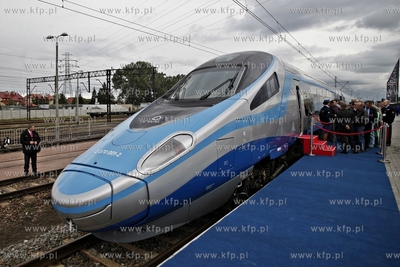 Miedzynarodowe Targi Gdanskie. Wloski pociag Pendolino...
