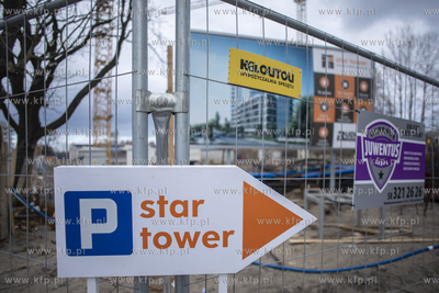 Gdańsk Letnica. Budowa Star Tower przez dewelopera...