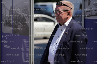 Plac między Katownią a Bramą wyżynno. Otwarcie...