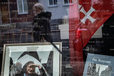 Okno przy ulicy Ogarnej w Gdańsku, gdzie znajduje...