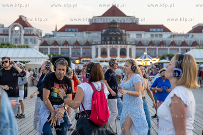Sopot. Molo. Dni Kurortu w Sopocie. Nz. Silent disco....