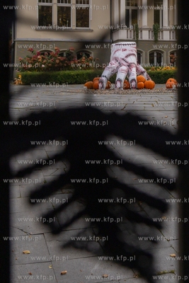 Gdańsk Wrzeszcz, ul. Jaśkowa Dolina. Nz. Halloweenowe...