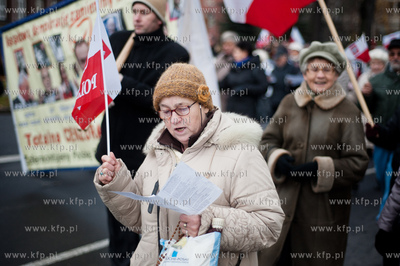 Gdansk. Marsz sympatykow Prawa i Sprawiedliwosci oraz...