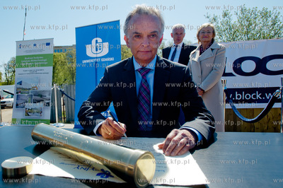 Gdansk. Batycki Kampusu Uniwersytetu Gdanskiego. Uroczystosc...