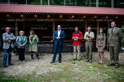 Gdansk. Oliwa. Lesniczowka Wroblowka. Wypuszczenie...