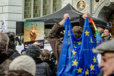 Gdansk. Manifestacja w obronie Wolnych Mediow zorganizowana...