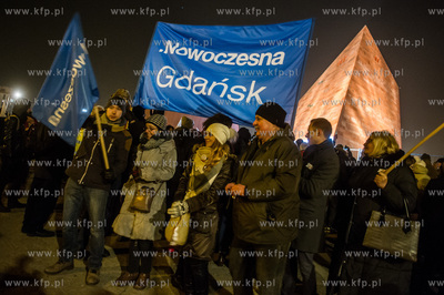 Gdańsk. Pikieta zorganizowana przez Komitet Obrony...