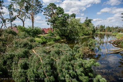 Rytel k. Chojnic. Skutki nawałnicy, która z piątku...