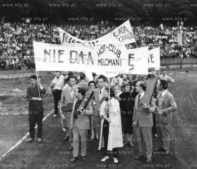 II Festiwal Muzyki Jazzowej. Stadion Lechi, pochod...