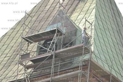 Koszalin. Proba samobojcza, mezczyzna wszedl na wieze...