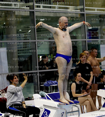 Szczecin. Nas basenie Floating Arena odbyla sie sztafeta...