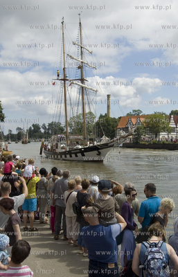 Uroczysta parada zaglowcow na Motlawie zakonczyla Baltic...