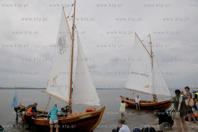 XII edycja Marszu Sledzia przez Zatoke Pucka na trasie...