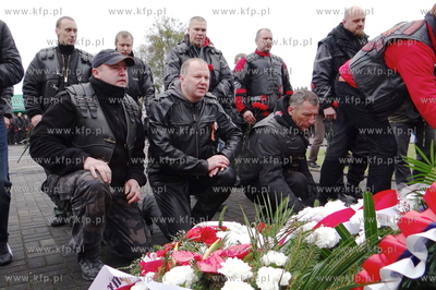 Braniewo. Ponad 300 motocyklistow z Rosji i Polski...