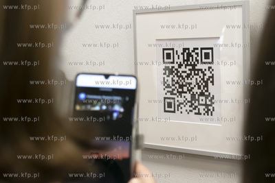 Wernisaż multimedialnej wystawy fotografii "Fotolokacja"...