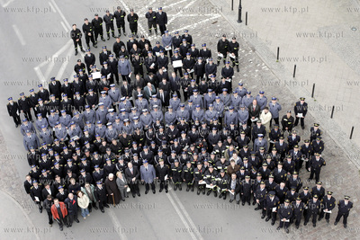 W nagrode za wspaniala sluzbe podczas gaszenia kosciola...