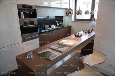 Gdynia, ponad 140 metrowy apartamentowiec SEA TOWERS...