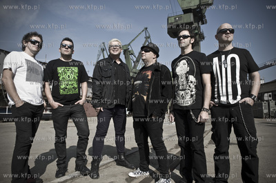 Sesja zdjeciowa zespolu BIG CYC na terenie Stoczni...