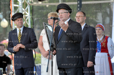 XV Swiatowy Zjazd Kaszubow - Wladyslawowo 2013. Gosciem...