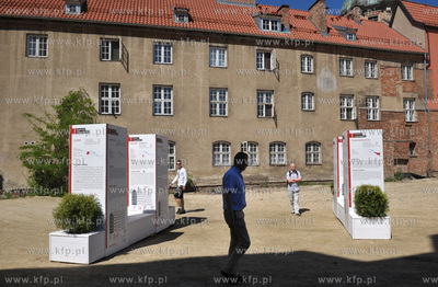 Gdansk, Lawy Miesne. "Gdanskie dzielnice i ich tajemniece"...