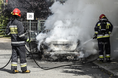 Pożar samochody na Matarnii na skrzyzowaniu ul. Słowackiego...