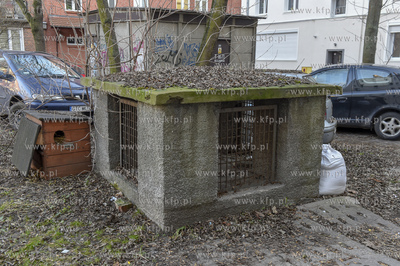 Gdańsk. Grzybek - awaryjne wyjscie ze schronu na ul.Igielnickiej...