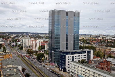 Budowa biurowca Neptun, realizowana przez amerykanska...