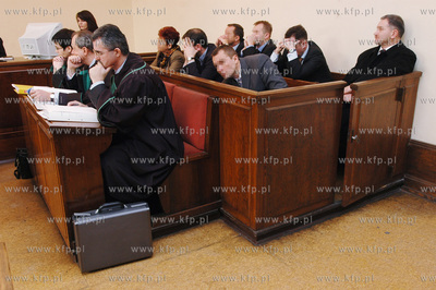 Rozpoczal sie proces w sprawie nielegalnych operacji...
