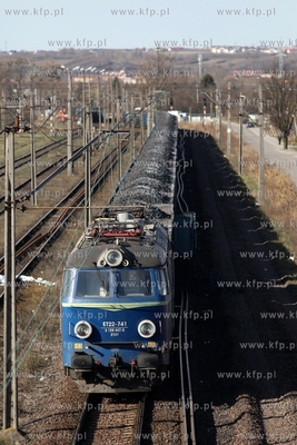 Pociąg towarowy z węglem ze Śląska do portu w Gdańsku,...