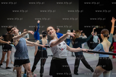 B Jak Balet, czyli otwarta próba zespołu baletu Opery...