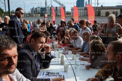 Gdańsk, Wrzeszcz. Spotkanie przy okrągłym stole...