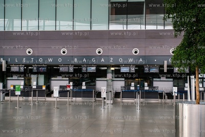 Gdańsk, Port Lotniczy im. Lecha Wałęsy. Z powodu...