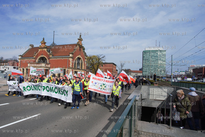 Protest rolników na ulicach Gdańska. 13.04.2023 /...