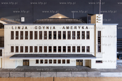 Muzeum Emigracji w Gdyni. Wystawa czasowa "Gdynia,...