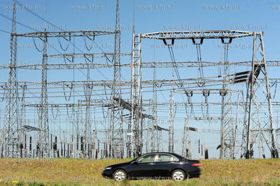 Stacja elektroenergetyczna Zarnowiec nalezaca do Polskich...
