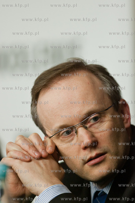 Gdansk. Sala BHP Stoczni Gdanskiej. Prezentacja 2 tomu...