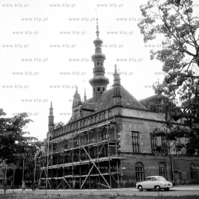 Remont Ratusza Staromiejskiego przy Korzennej w Gdańsku.
1966
0004754z_1966
Fot....