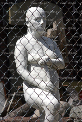 Prace studentow Wydzialu Rzezby Akademii Sztuk Pieknych...