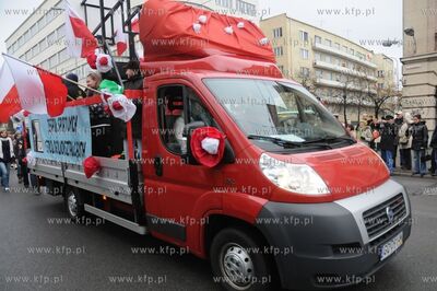 Gdynia. Parada z okazji 91 rocznicy odzyskania przez...