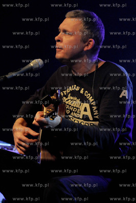 Rumia. Koncert zespolu RAZ DWA TRZY Adama Nowaka w...
