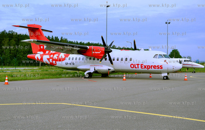 Plyta postojowa Portu Lotniczego im Lecha Walesy Gdansk...