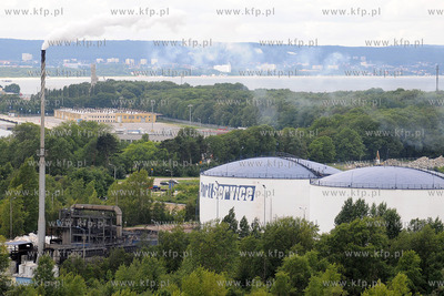 Gdansk. Firma Port Service zajmujaca sie unieszkodliwianiem...