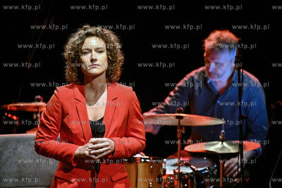 Teatr Atelier w Sopocie. Poemat jazzowy BONA z muzyka...