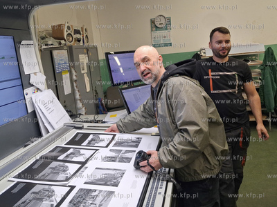 Druk albumu Fot. Zbigniew Kosycarz. Niezwykłe zwykłe...