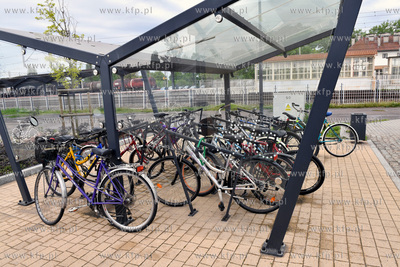 Wiata rowerowa przy dworcu PKP w Pruszczu Gdańskim....