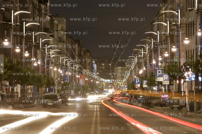 Gdynia, ul. Swietojanska. 19.06.2006 fot. Wojtek Jakubowski...